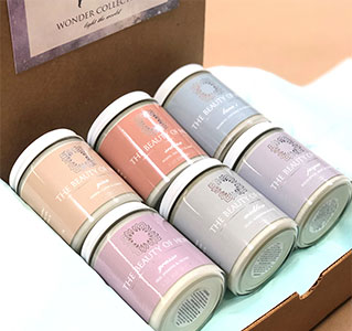 Wonder collection candle packaging