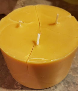Cracked candle